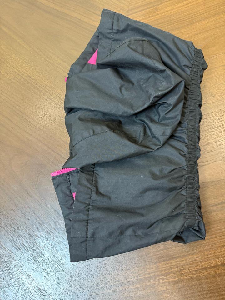 Nike оригинал ветровка на девочку 4–5 лет (104–110 см) чёрный с розовым подклад