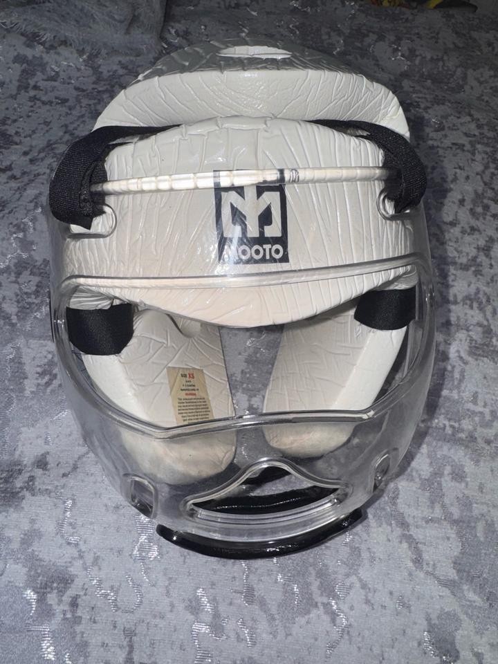 Шлем для карате