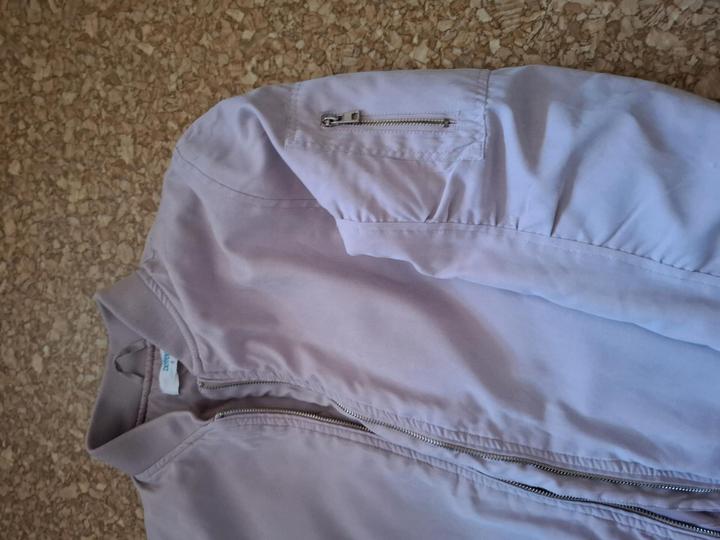 Продам курточку