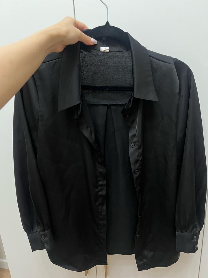 Базовая черная рубашка