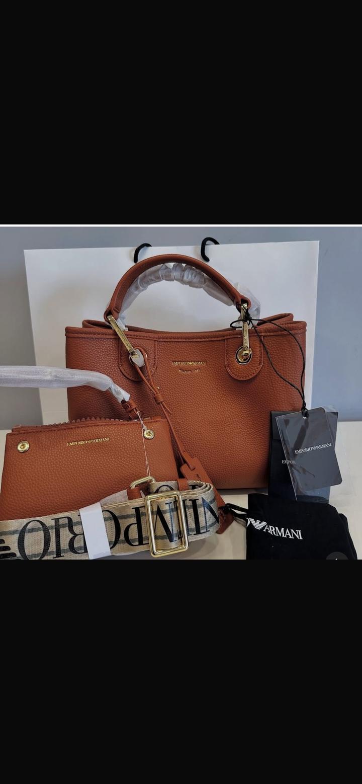 Сумка Emporio Armani