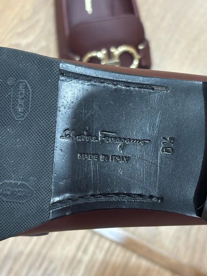 Бордовые кожаные лофферы Salvatore Ferragamo