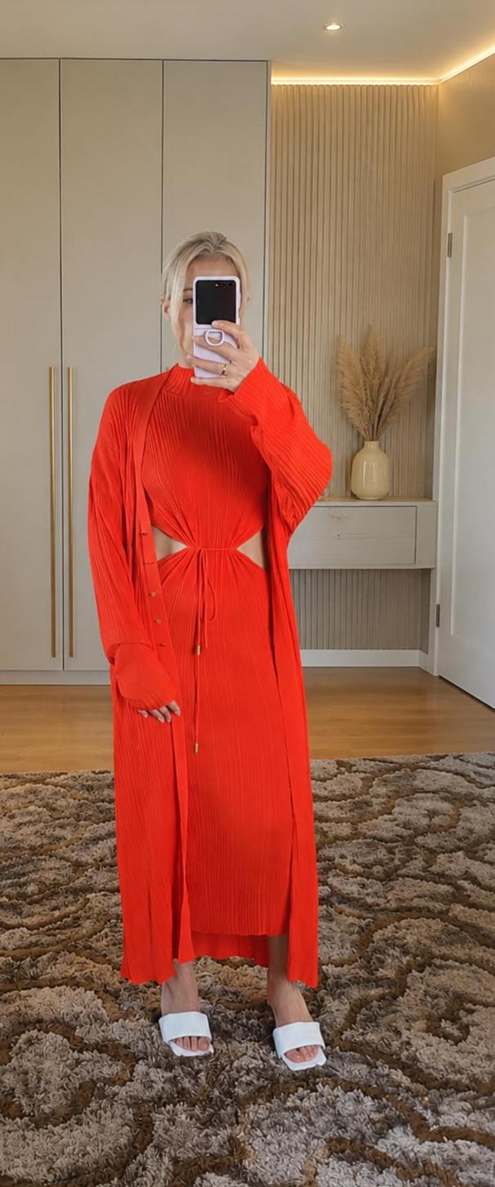 Платье