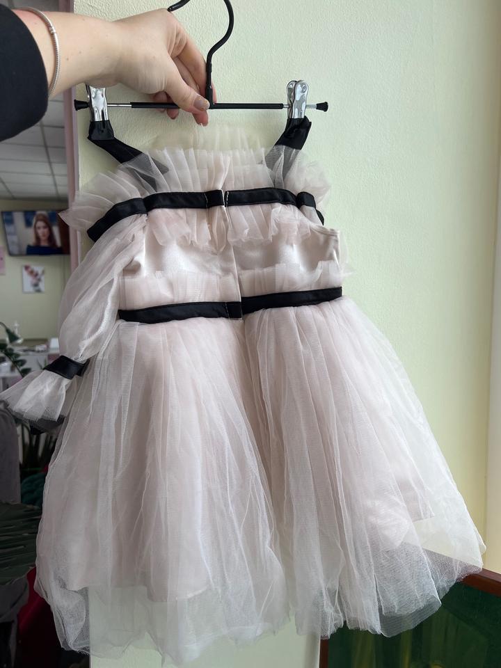 Нарядное детское платье