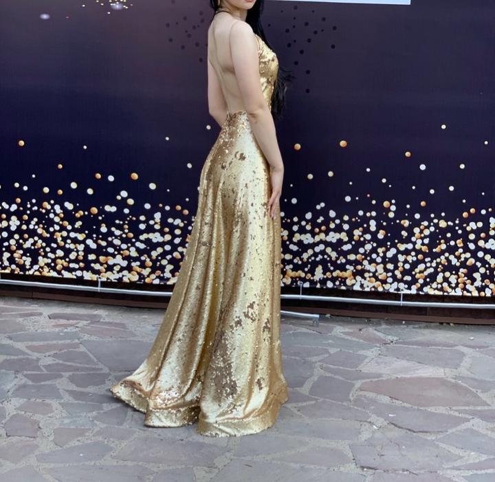 золотистое вечерняя платья