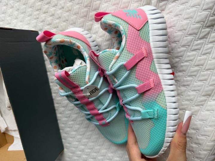 Кроссовки спортивные new balance