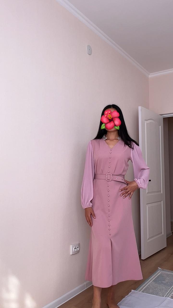 Розовые платья