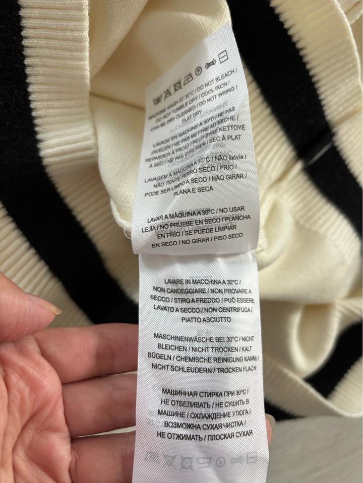 Новая кофта Chanel с бирками