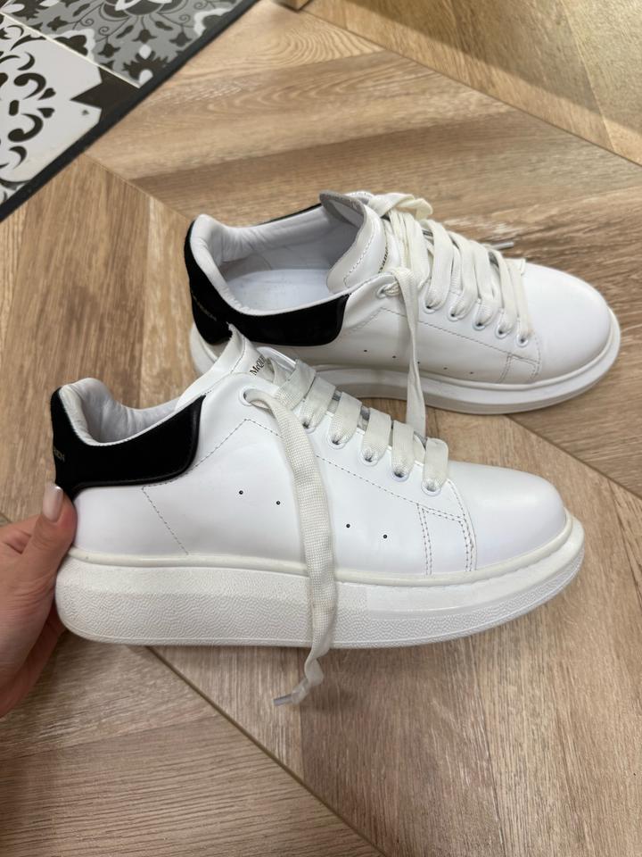 Белые Alexander McQueen
