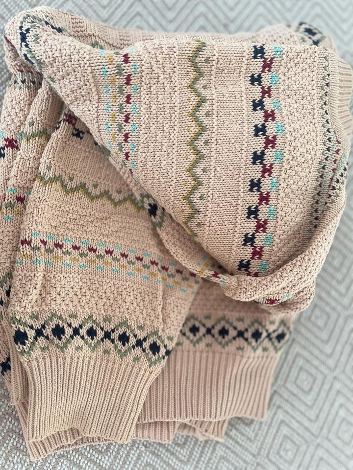 Джемпер вязаный, винтажный, оригинальный.