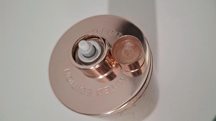 Carolina Herrera 212 Vip Rosé Smiley Edition