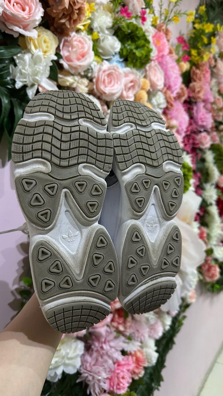 Кроссовки Адидас Озмиллен