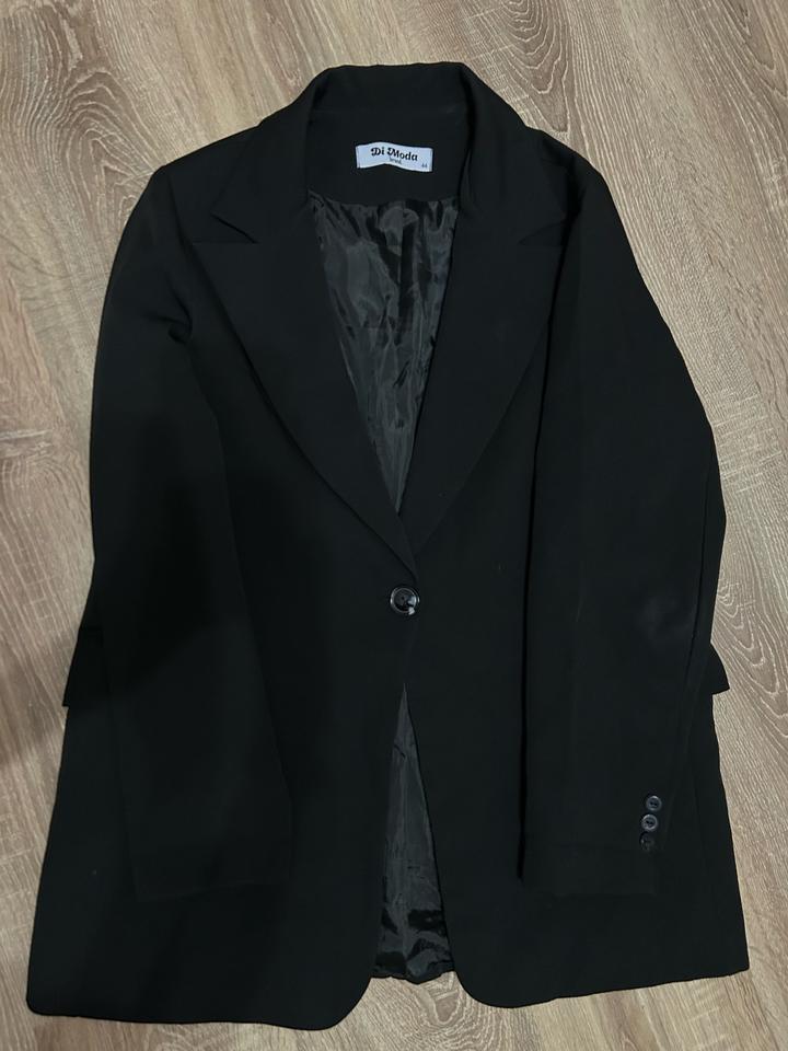 Черный пиджак