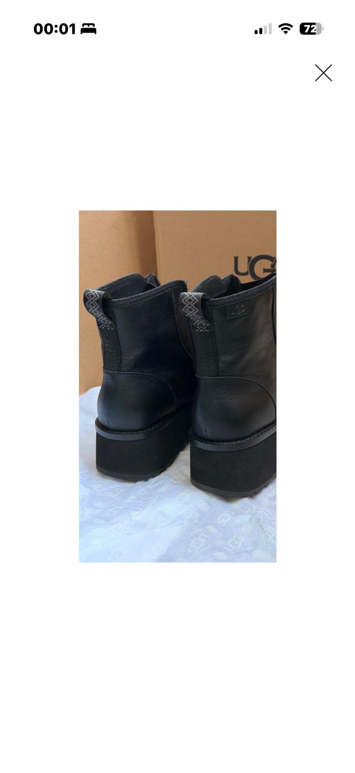 Ботинки UGG