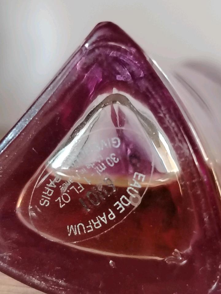 Very Irresistible Givenchy