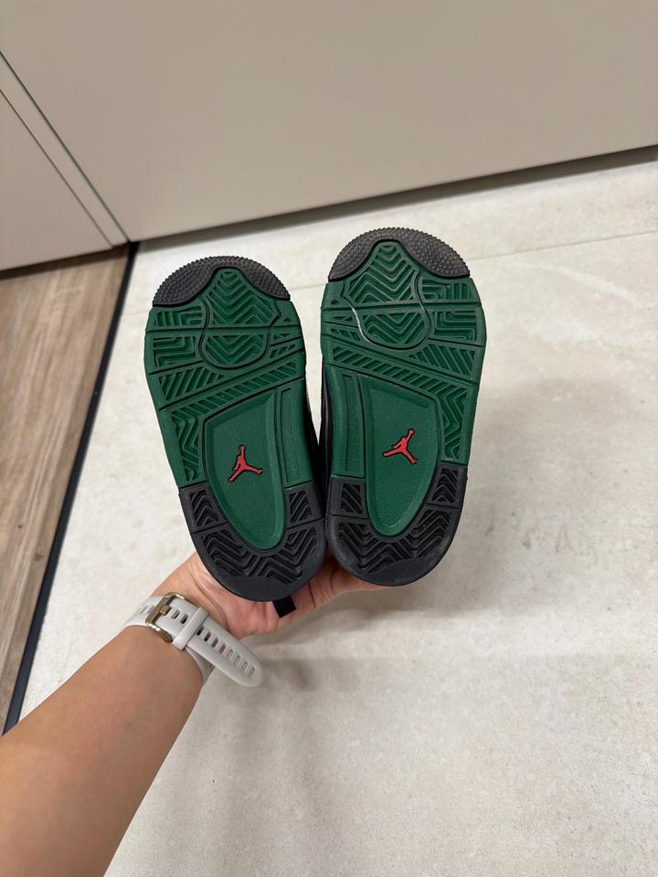 Детские кроссовки Jordan