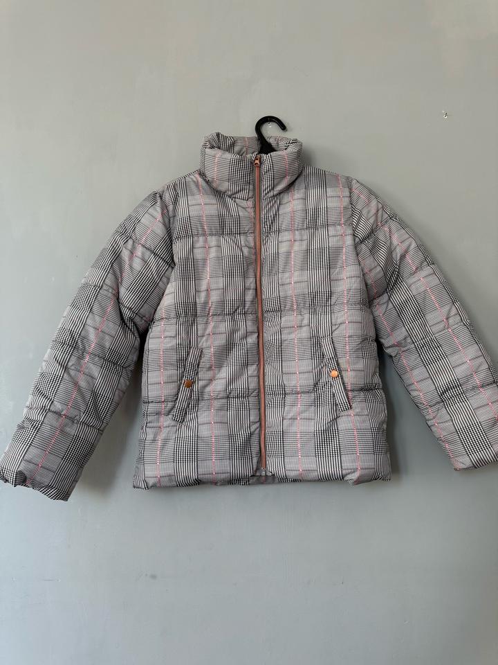 Куртка на весну осень на девочку или хс с