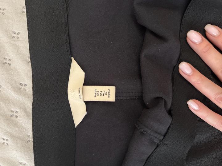 Кожаные прямые брюки H&M