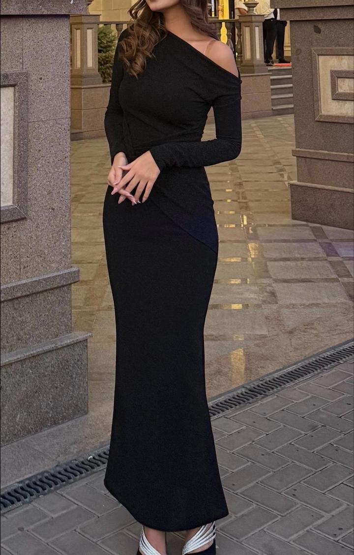 Черное платье