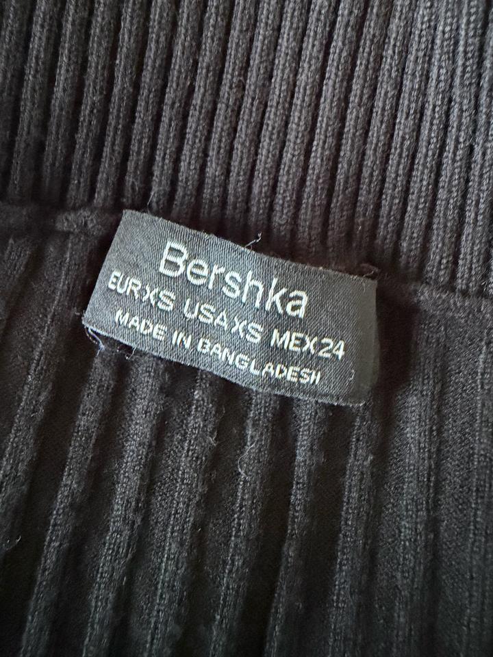 Водолазка Bershka