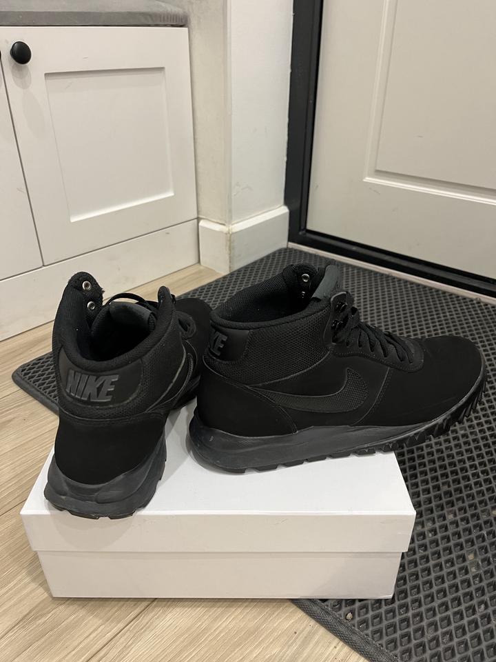 Мужские ботинки NIKE
