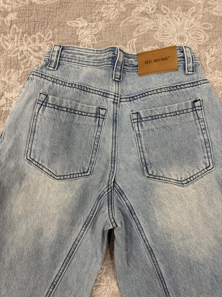 Женские джинсы