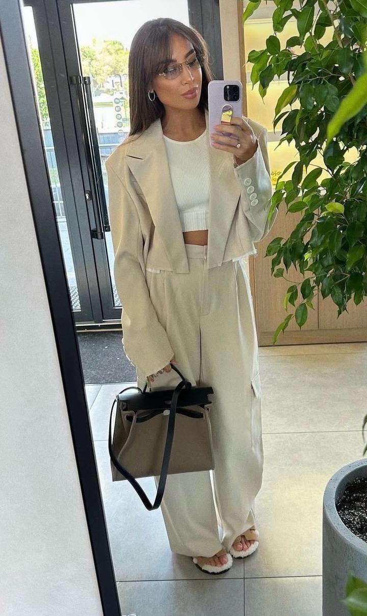 Продам костюм от Alisha atelier