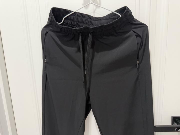 Спортивные штаны от H&M