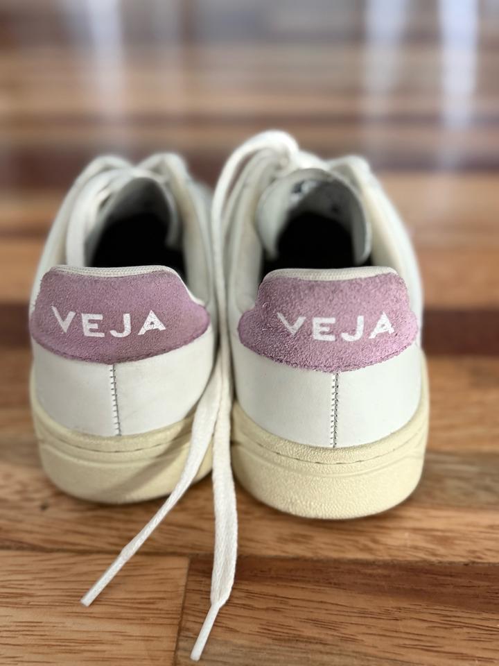 Кроссовки Veja