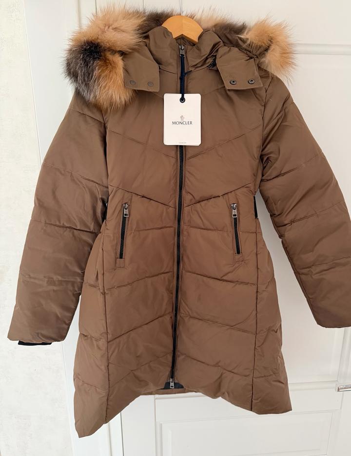 Пуховик moncler