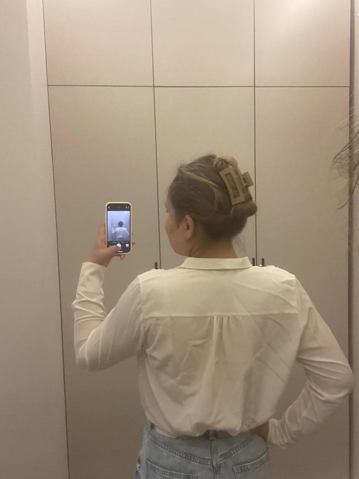 Рубашка Uniqlo, цвет айвори, размер М