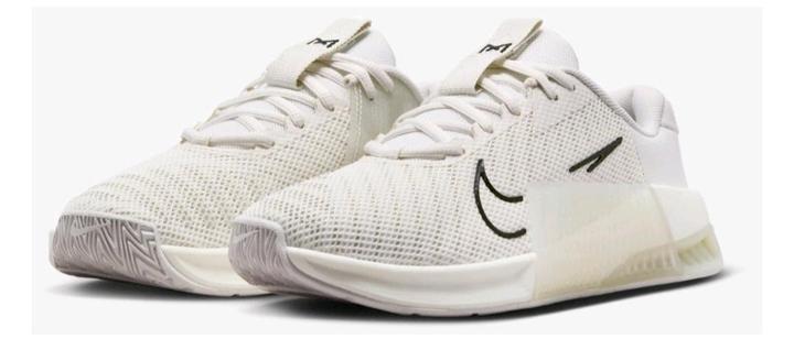 Продам Кроссовки Nike METCON 9 AMP белый