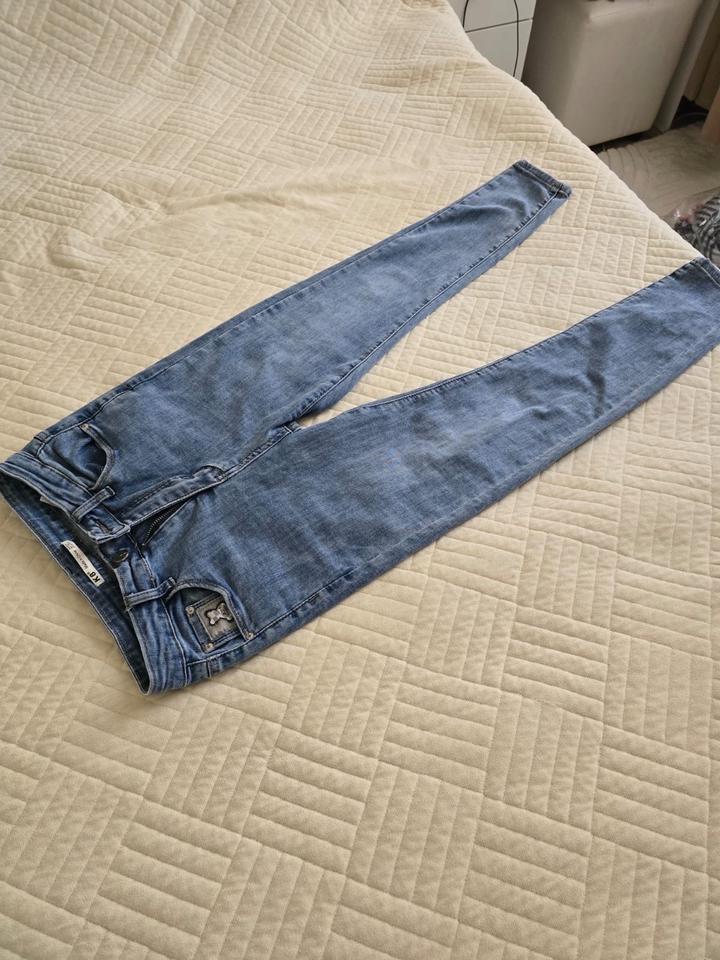 Джинсы ноу нейм бренд