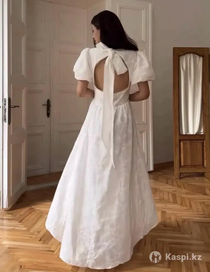 Продам белое платье