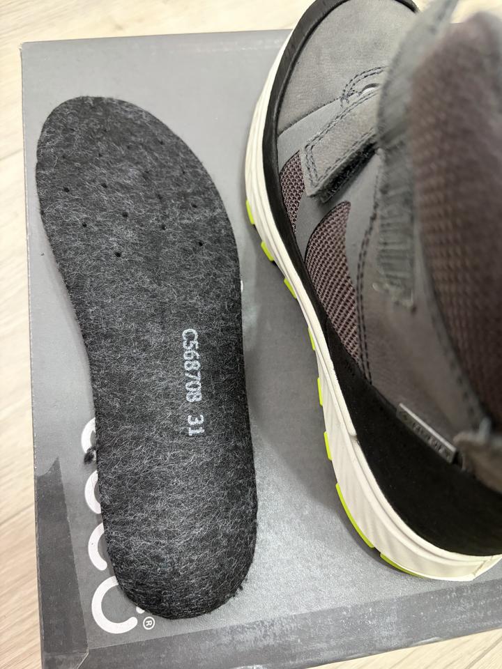 Детские зимние ботинки ECCO