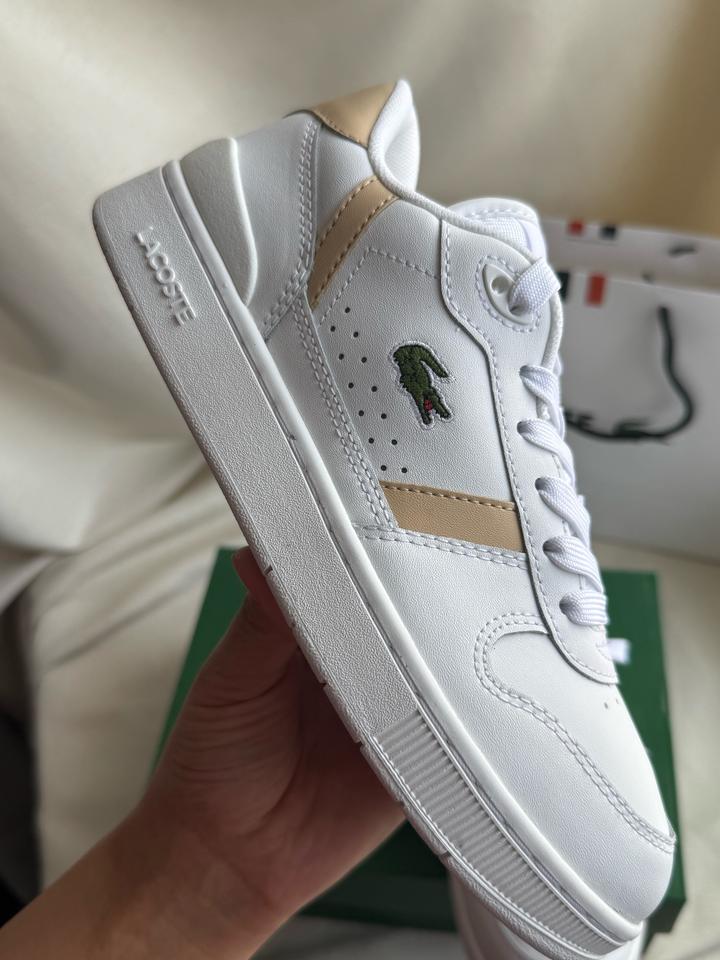 Белый кроссовки