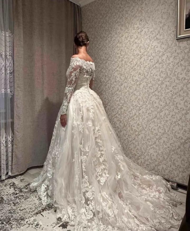 Свадебное платье.