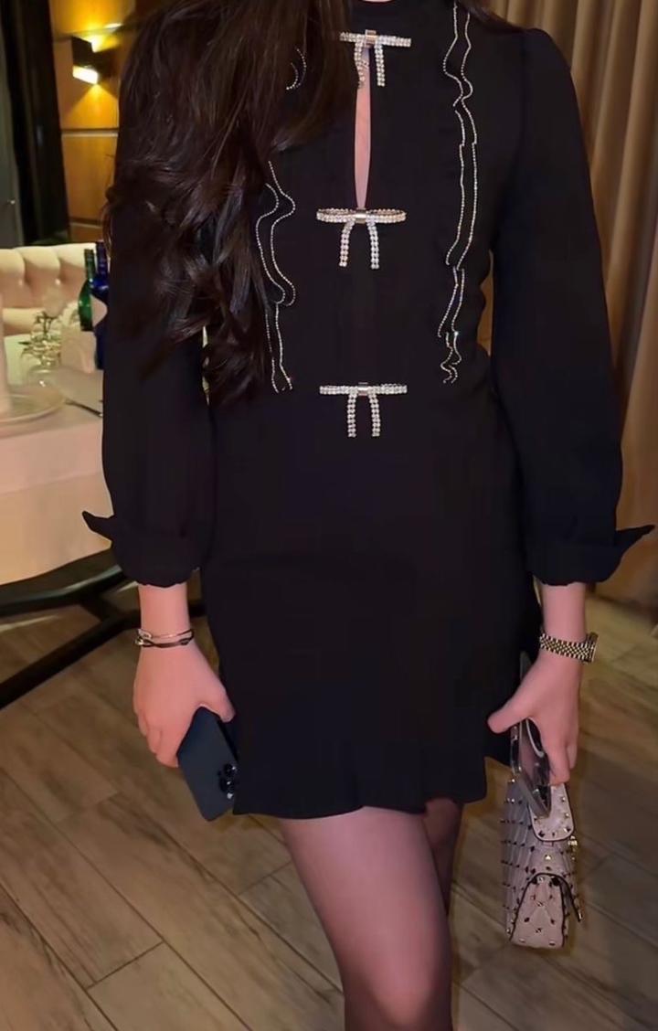 Чёрное платье Self-portrait