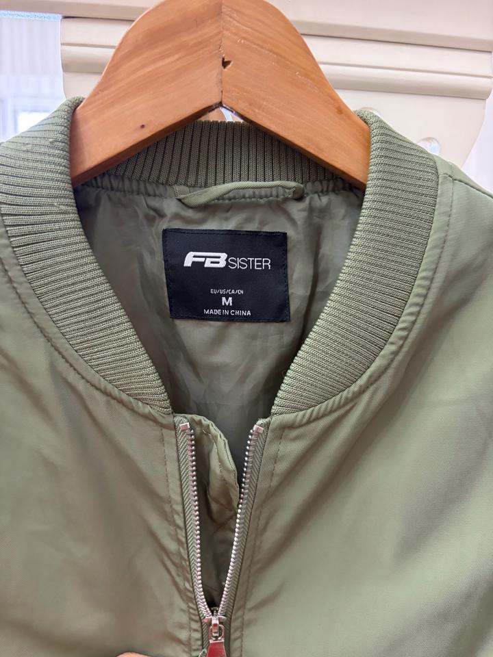 Бомбер хаки