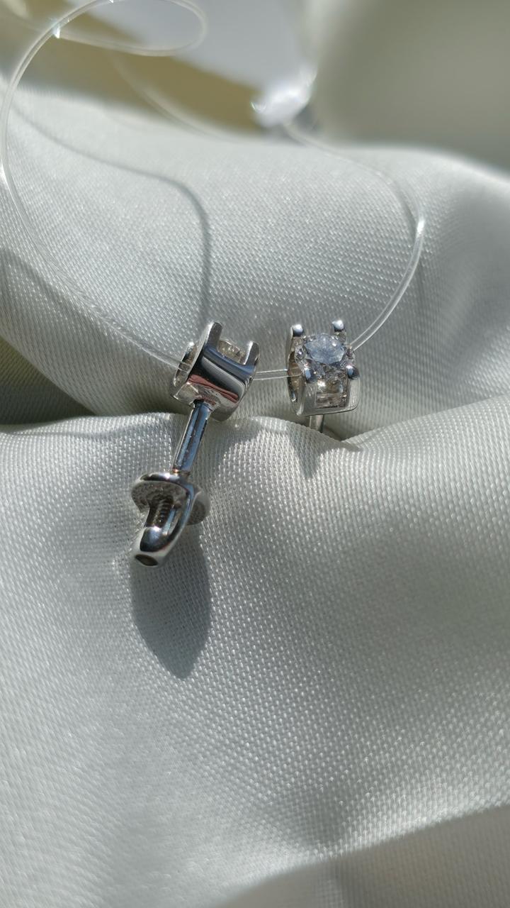 Пусеты с натуральными бриллиантами новые