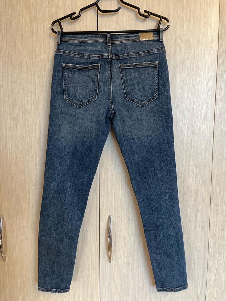 Джинсы скинни Zara