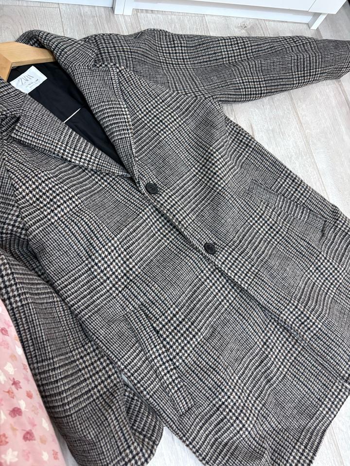 Пальто из шерсти на ребенка