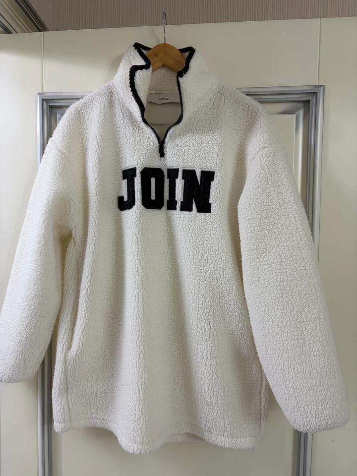 Толстовка Bershka