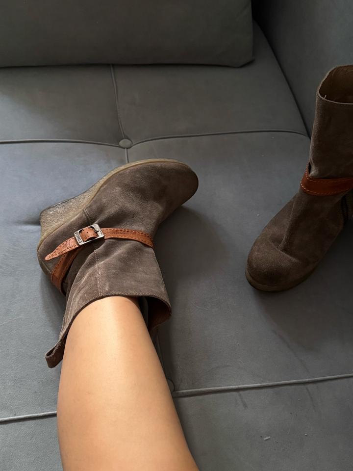 Полусапоги из натуральной замши