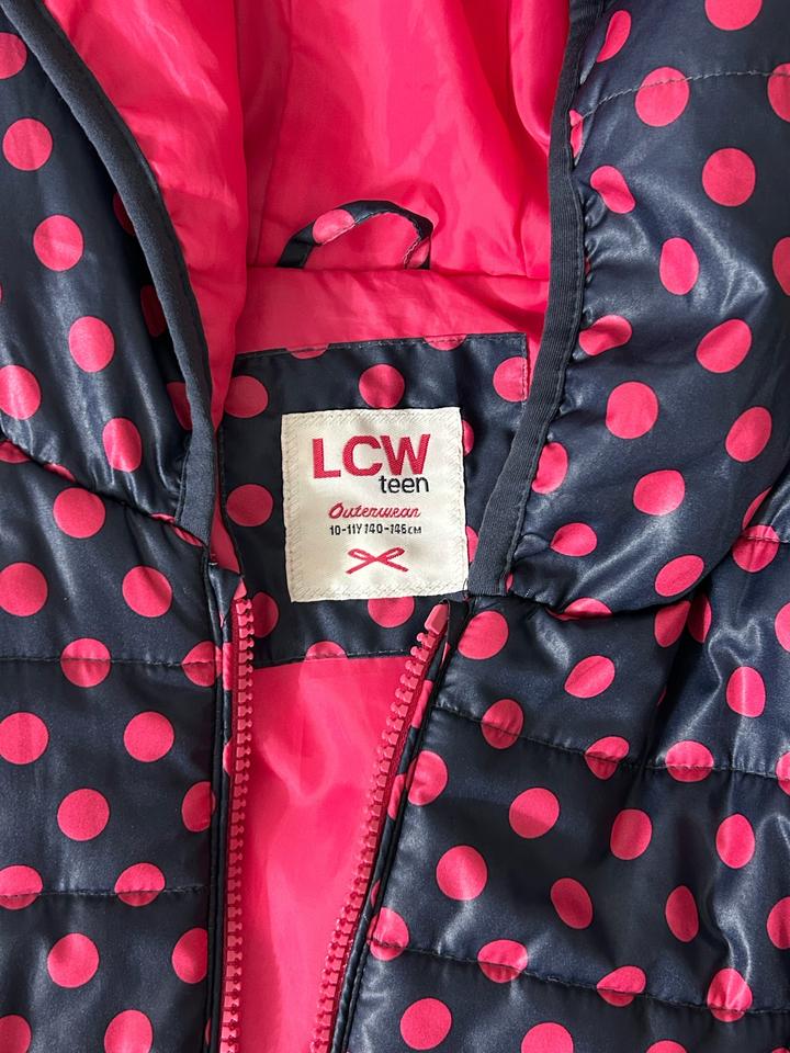 Безрукавка для девочек до 11 лет