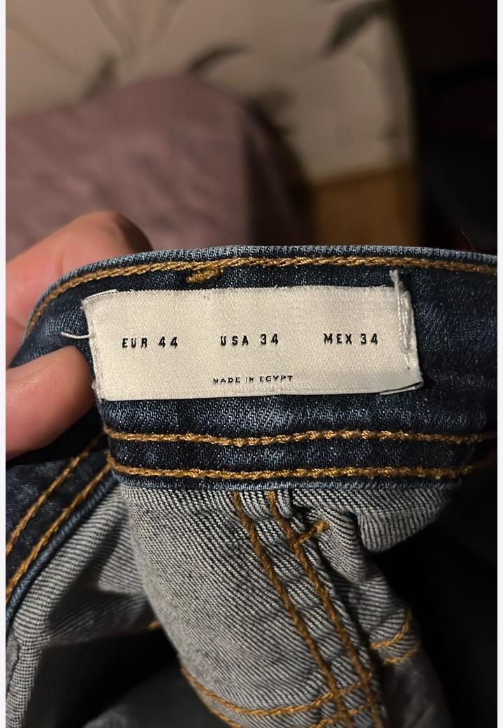 продам джинсы узкие