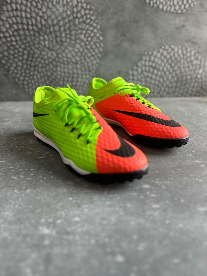 Сороконожки Nike Hypervenom