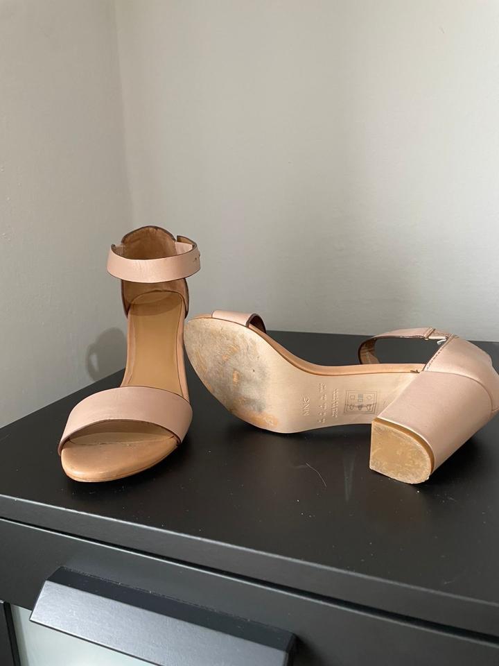 Босоножки Mango