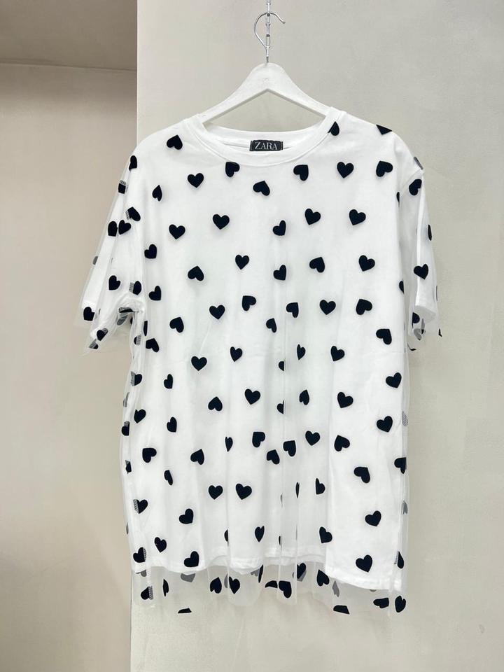 Футболка оверсайз с сердечками