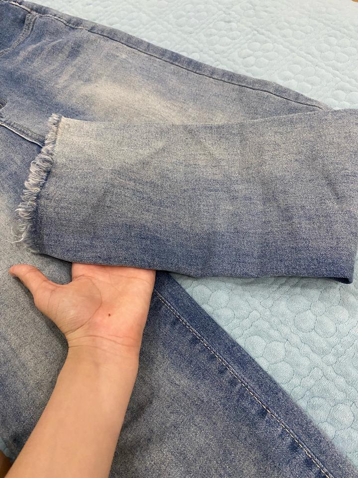 джинсы грязно синего цвета